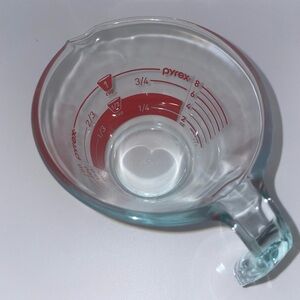Vintage PYREX 1-Cup Glass Measuring Cup Reverse Read Red Inside Markings Good